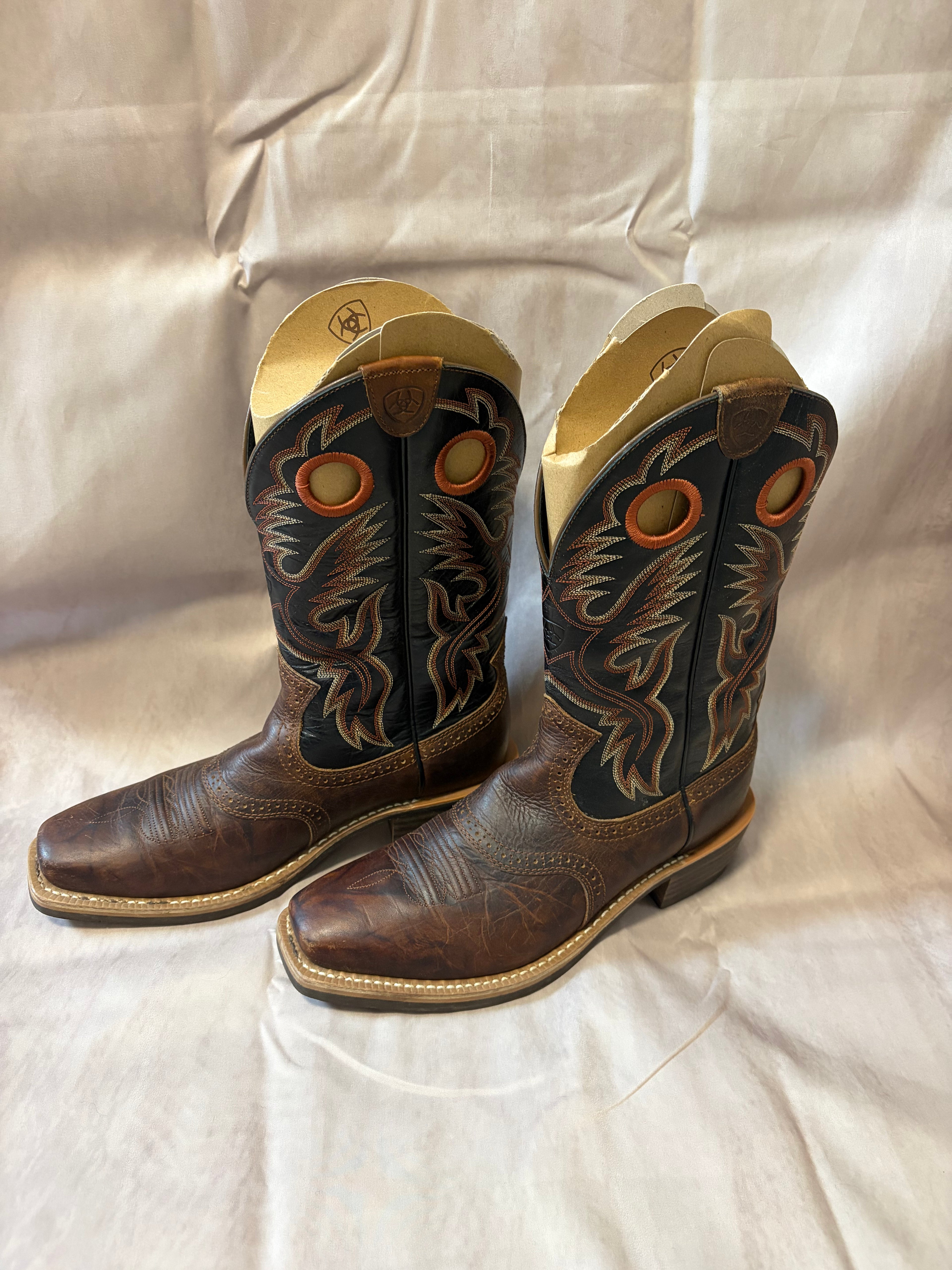 Men’s Ariat Heritage Cowboy Boots UK 8 RRP £220