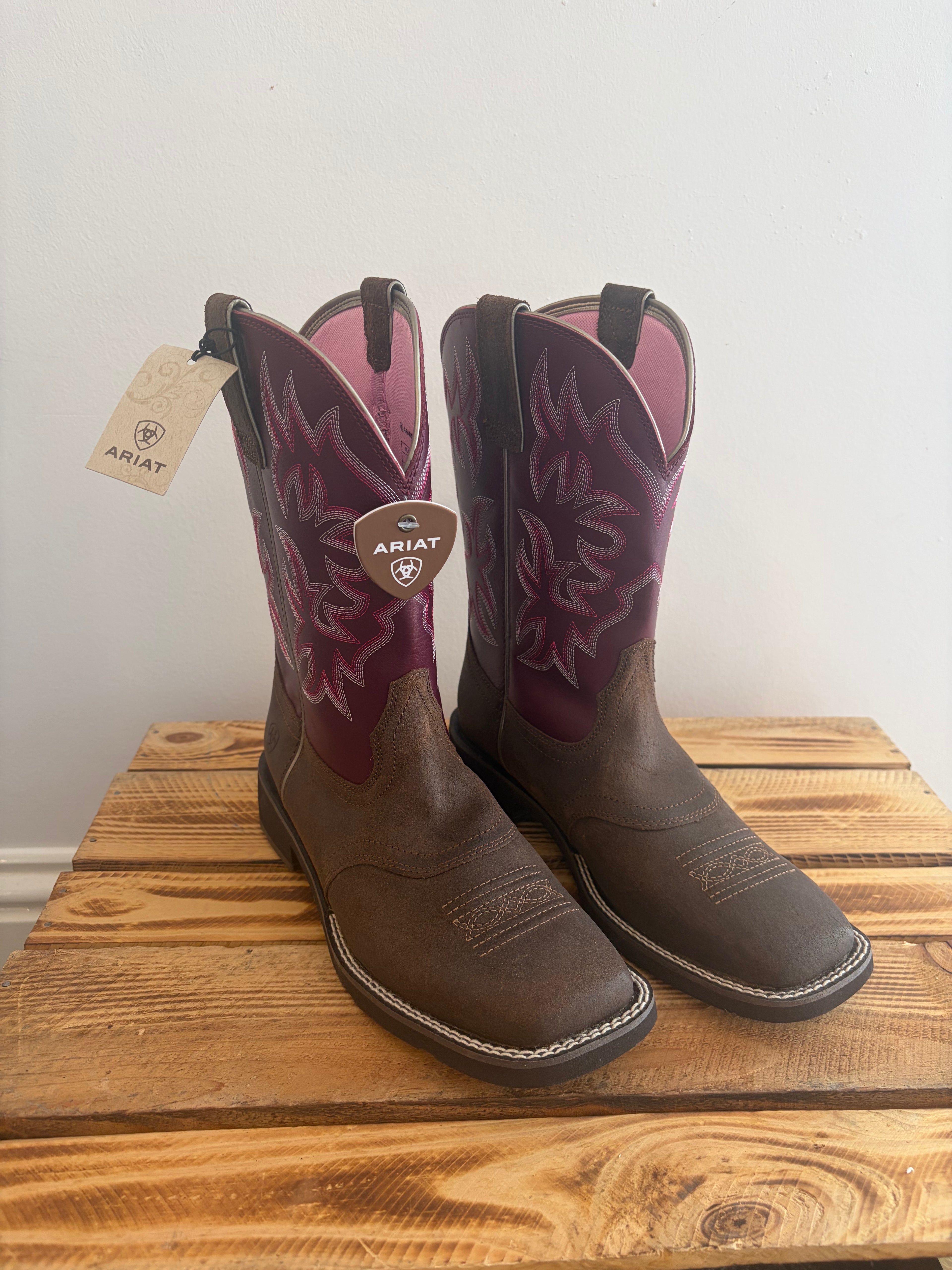 Women’s Ariat Delilah Cowboy Boots RRP £165 BNWT