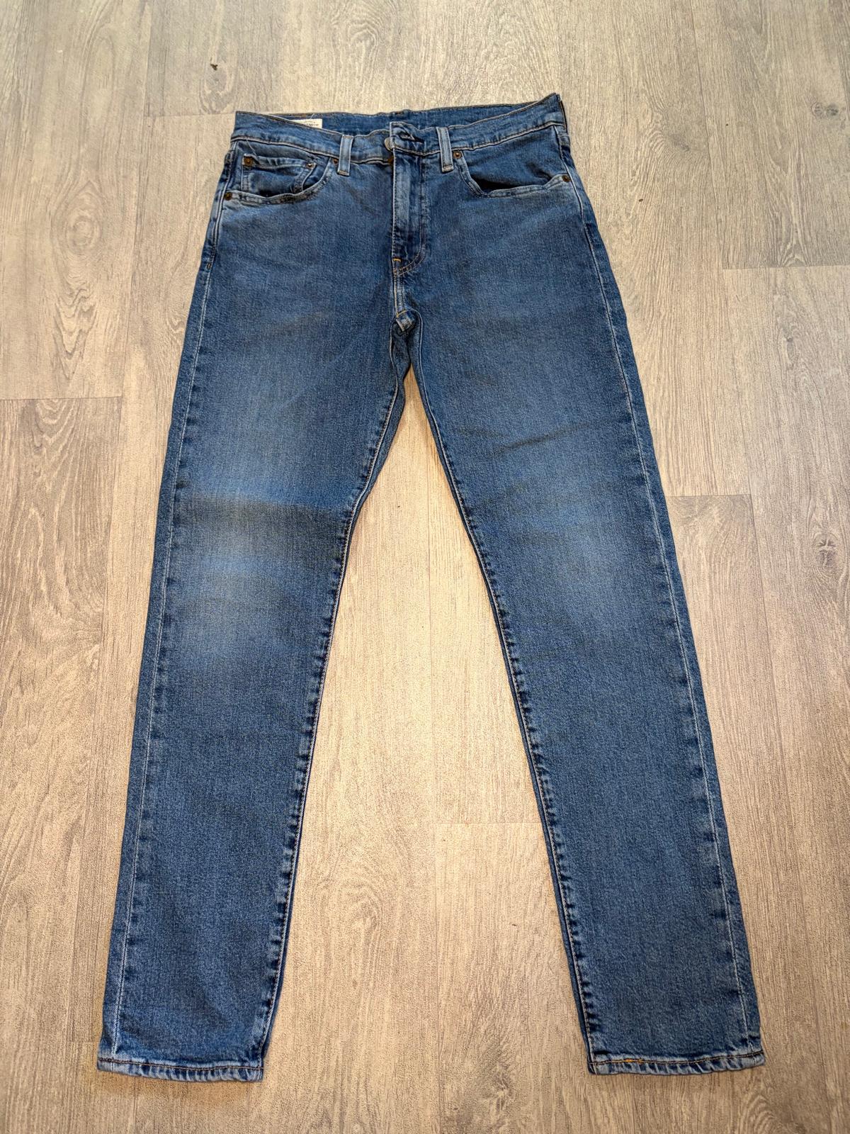 Vintage Women’s Levi 512 Skinny Denim Jeans