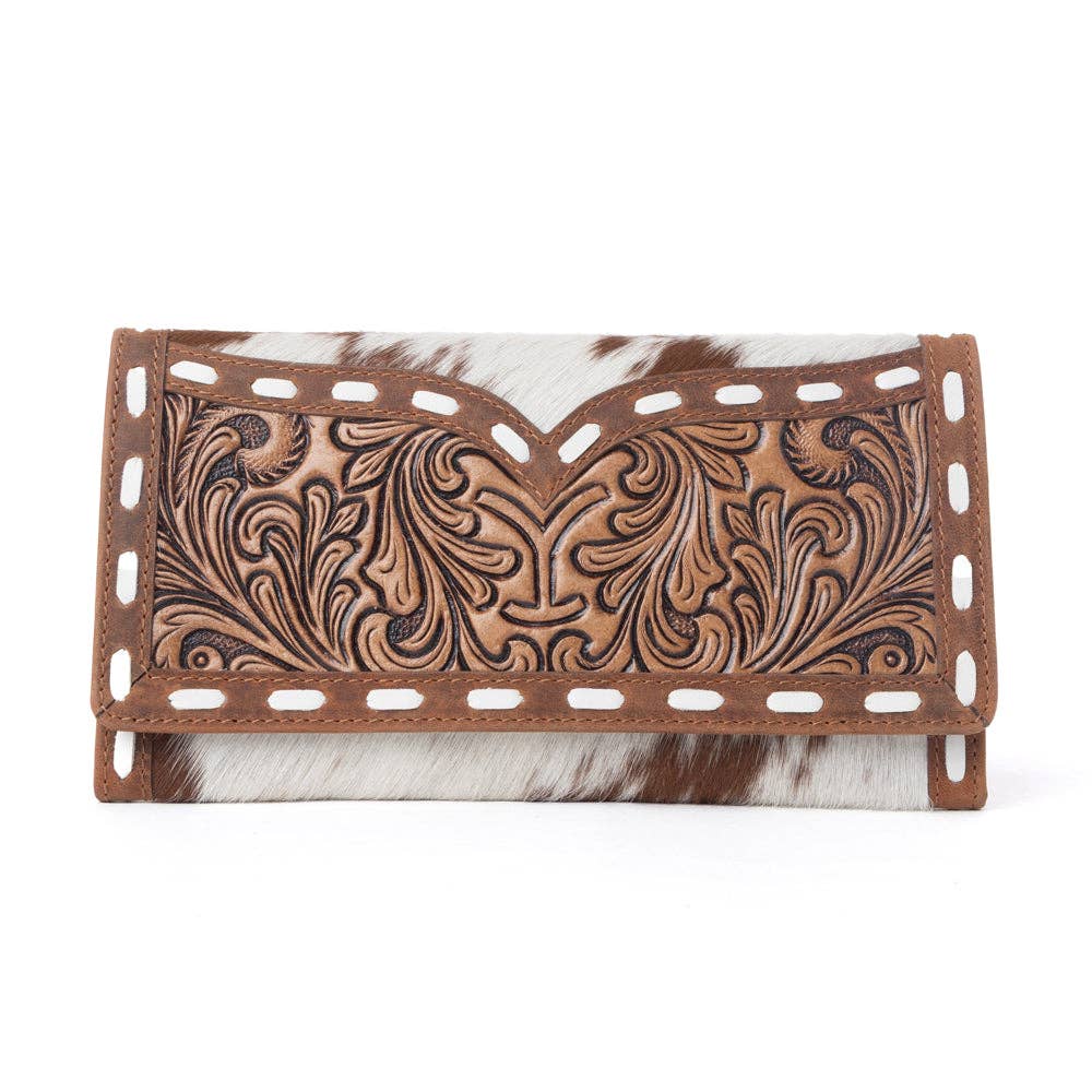 Yellowstone Sienna Stockyard Cowhide Leather Purse in Cream Cocoa